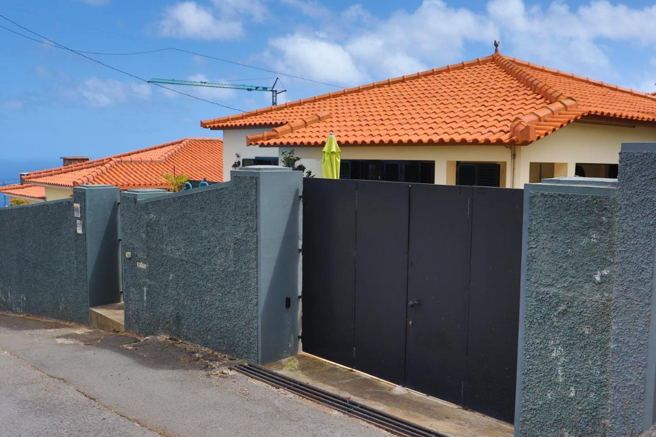 Suites Pinto Coelho Canico  Exterior photo