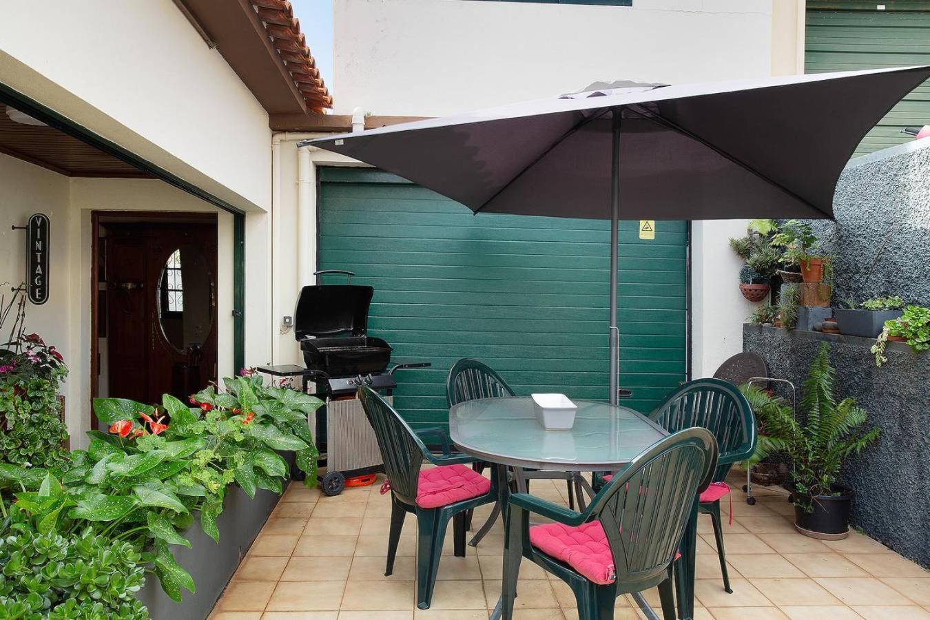Suites Pinto Coelho Canico  Exterior photo
